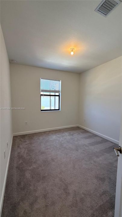 В аренду: $2,650 (3 спален, 2 ванн, 1442 Квадратных фут)