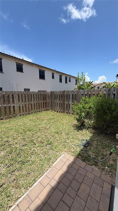 В аренду: $2,650 (3 спален, 2 ванн, 1442 Квадратных фут)