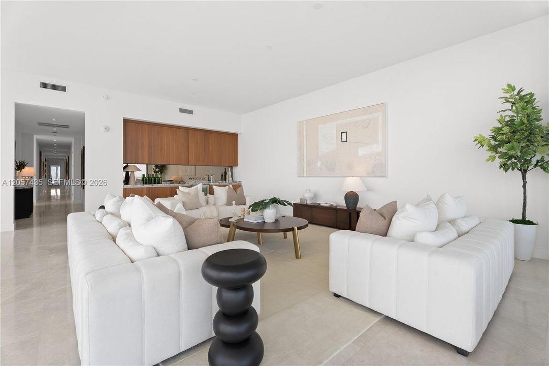 : $9,100,000 (5 beds, 6 baths, 4735 Square Feet)