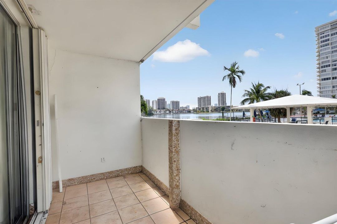 22-web-or-mls-8H3A9109 furniture removed