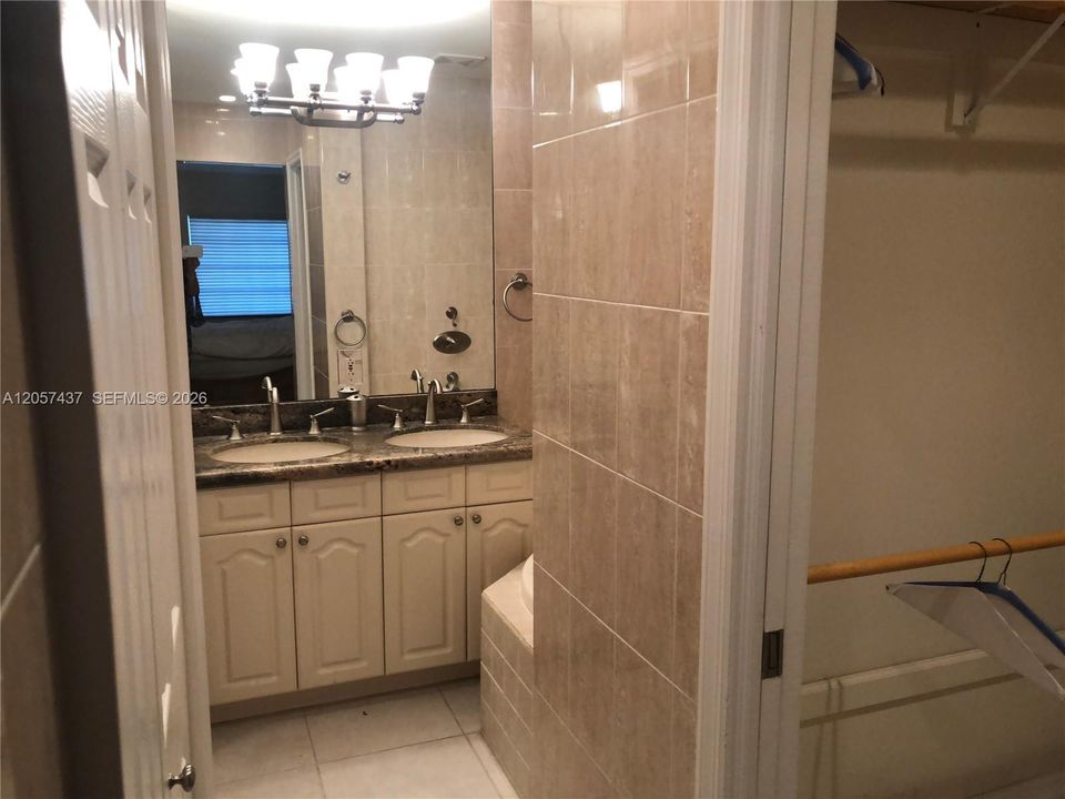 В аренду: $2,580 (2 спален, 2 ванн, 1200 Квадратных фут)