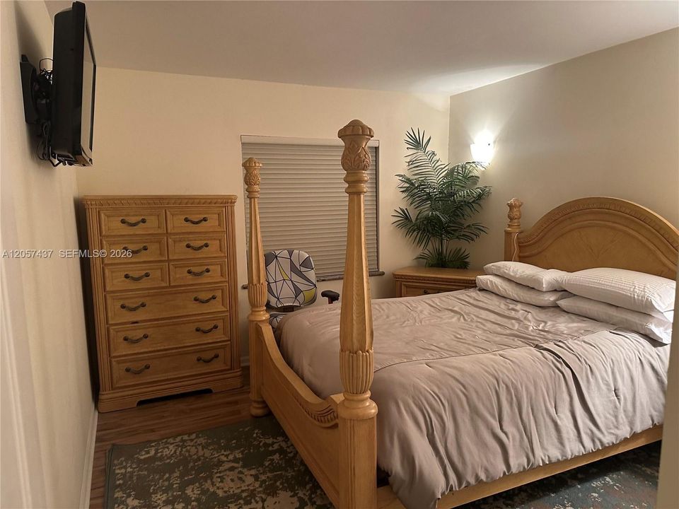 В аренду: $2,580 (2 спален, 2 ванн, 1200 Квадратных фут)