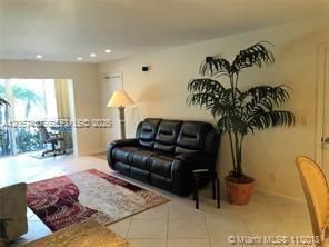 В аренду: $2,580 (2 спален, 2 ванн, 1200 Квадратных фут)