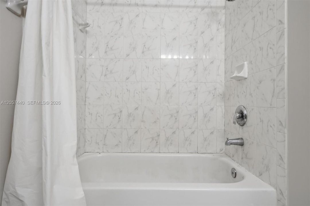 На продажу: $475,000 (3 спален, 2 ванн, 1611 Квадратных фут)