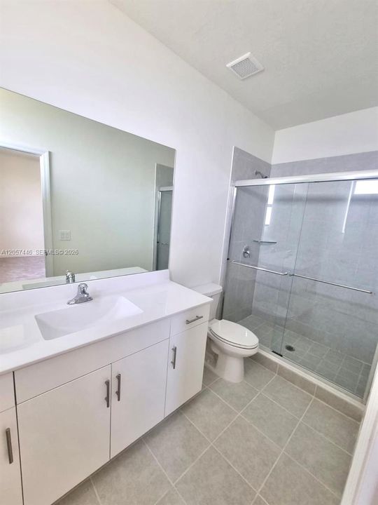 В аренду: $3,200 (3 спален, 2 ванн, 1650 Квадратных фут)