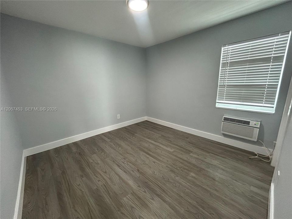В аренду: $1,950 (1 спален, 1 ванн, 570 Квадратных фут)