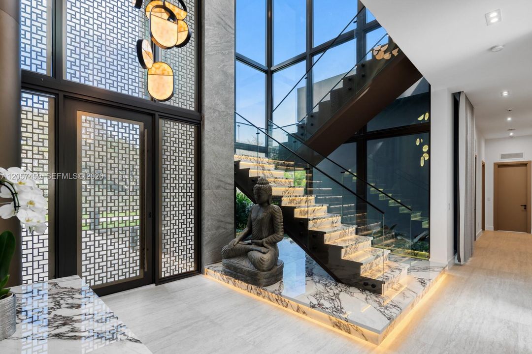 En Renta: $65,000 (8 camas, 8 baños, 9532 Pies cuadrados)