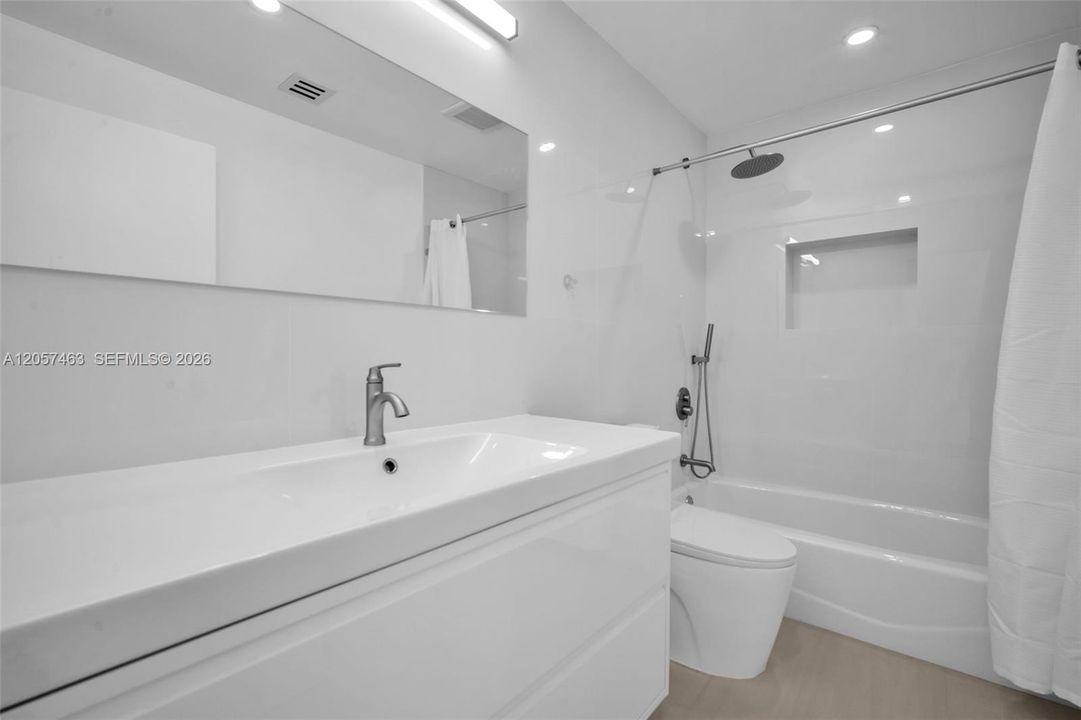 В аренду: $5,700 (3 спален, 2 ванн, 1482 Квадратных фут)