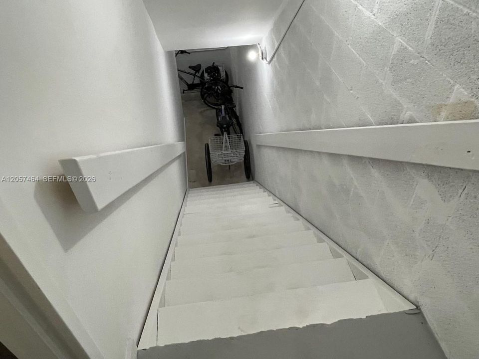 B1 FIRE EXIT STAIRWELL