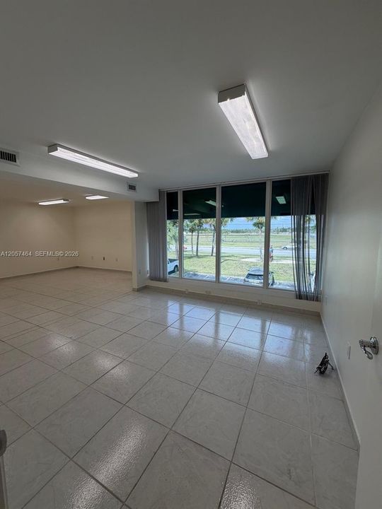 B2 UPSTAIRS OFFICE