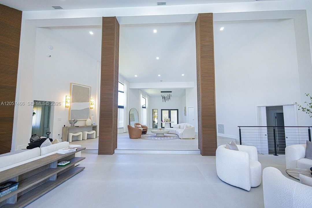 En Renta: $30,000 (6 camas, 5 baños, 6112 Pies cuadrados)