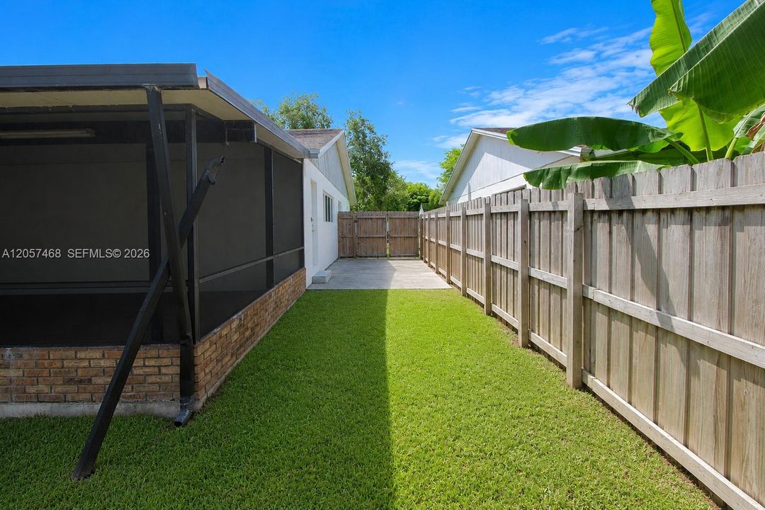 For Sale: $580,000 (3 beds, 2 baths, 1655 Square Feet)