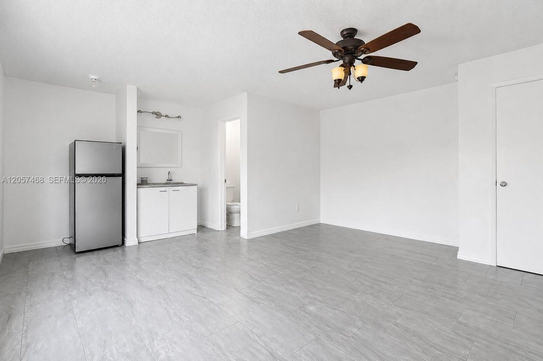 For Sale: $580,000 (3 beds, 2 baths, 1655 Square Feet)