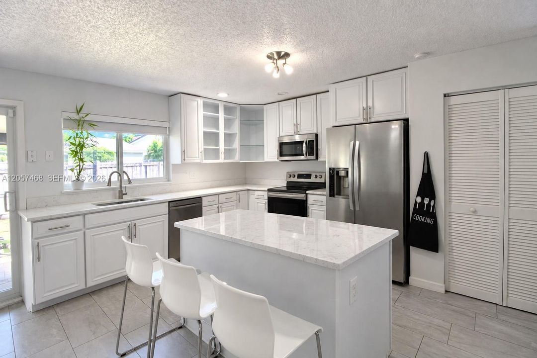 For Sale: $580,000 (3 beds, 2 baths, 1655 Square Feet)