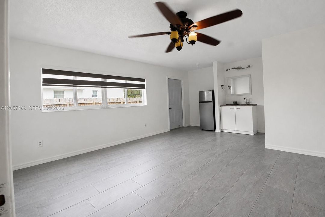 For Sale: $580,000 (3 beds, 2 baths, 1655 Square Feet)