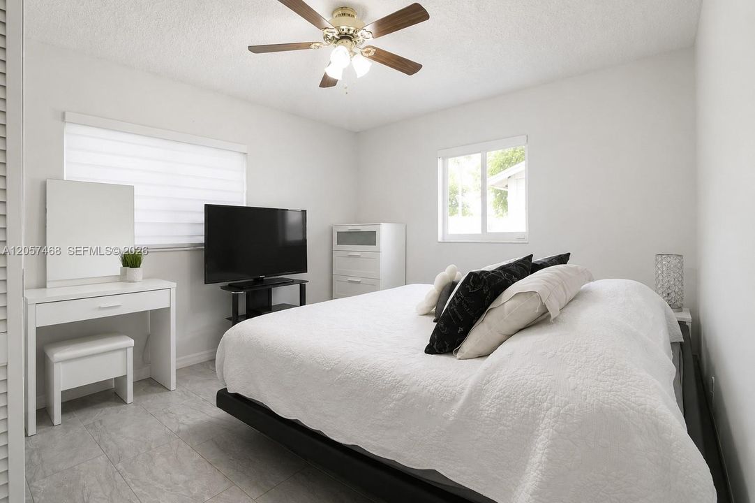 For Sale: $580,000 (3 beds, 2 baths, 1655 Square Feet)