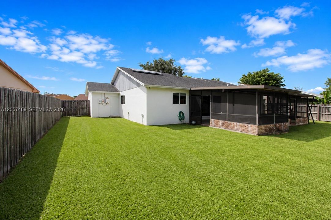 For Sale: $580,000 (3 beds, 2 baths, 1655 Square Feet)