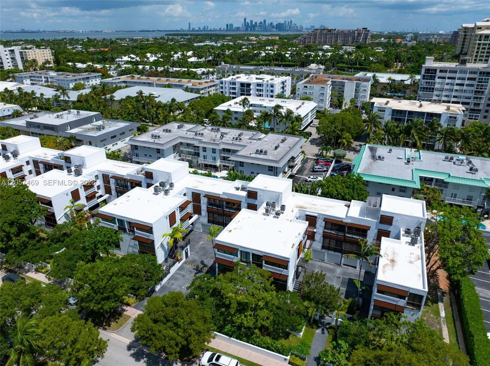 Active With Contract: $8,500 (2 beds, 2 baths, 1460 Square Feet)