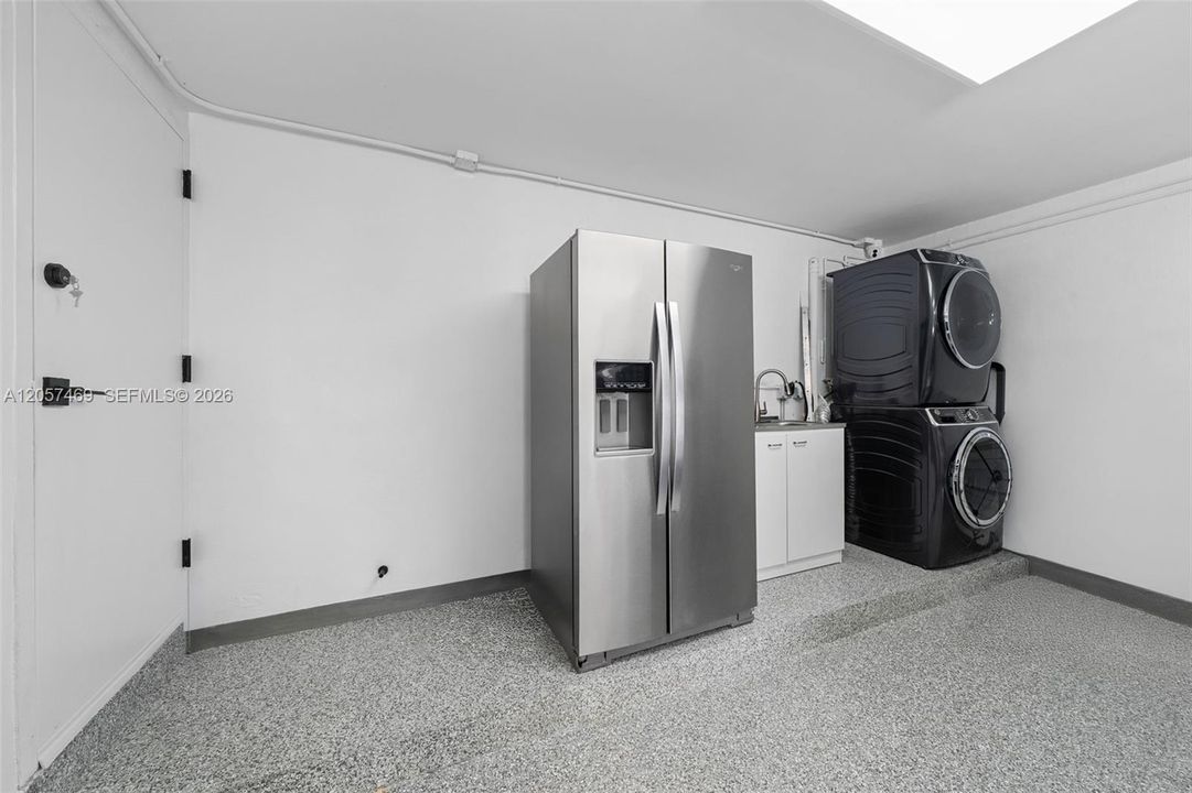 Active With Contract: $8,500 (2 beds, 2 baths, 1460 Square Feet)