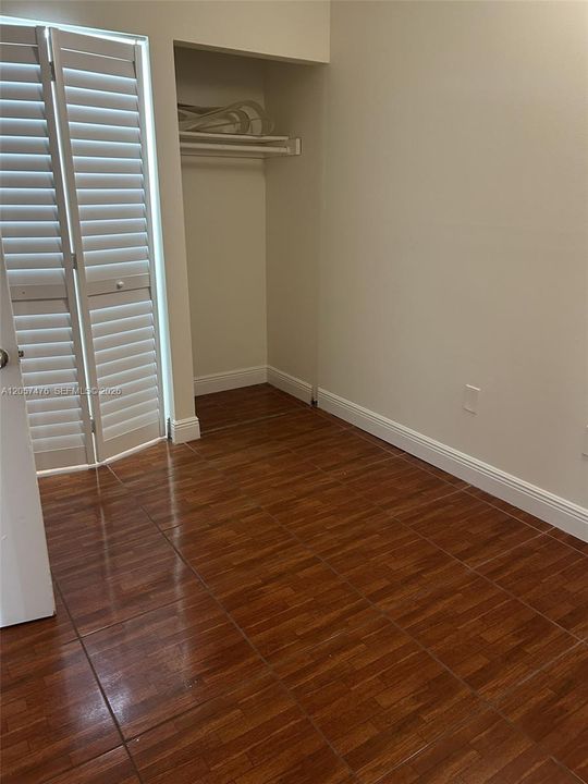 For Rent: $2,350 (3 beds, 2 baths, 1040 Square Feet)
