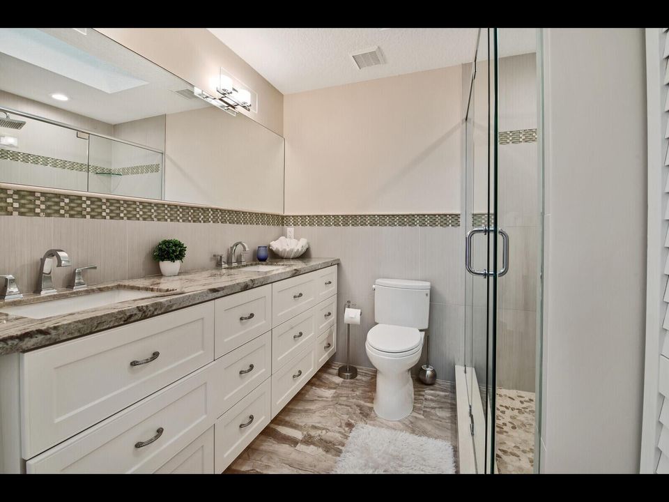 451 3RD BATH 1