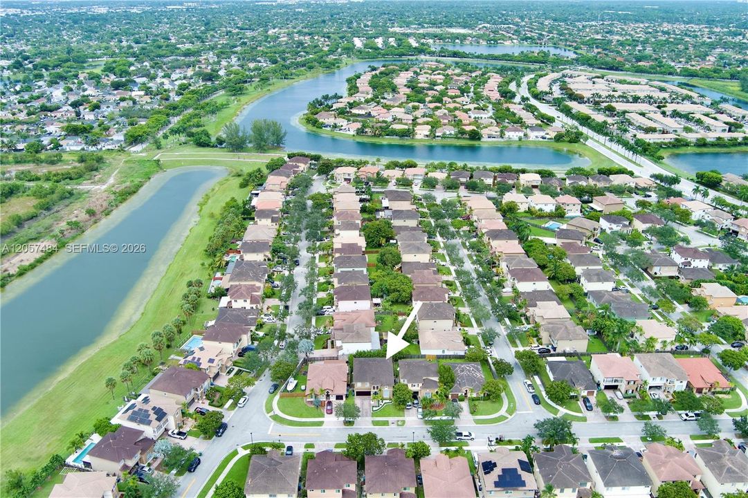 Recently Rented: $4,800 (5 beds, 3 baths, 2869 Square Feet)