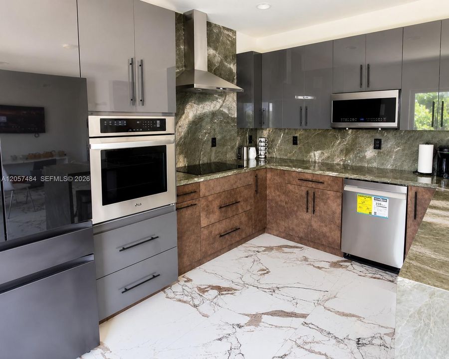 En Renta: $4,800 (5 camas, 3 baños, 2869 Pies cuadrados)