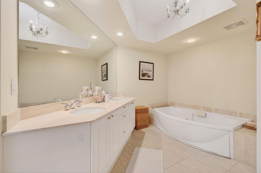 Owners Bathroom