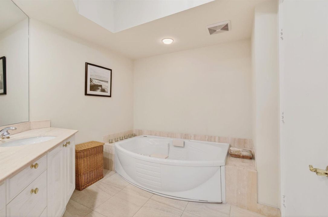 Owners Bathroom