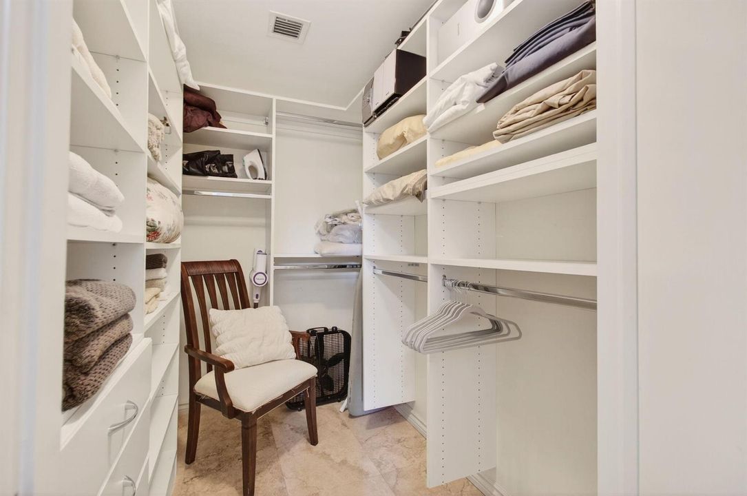 Walk in Closet