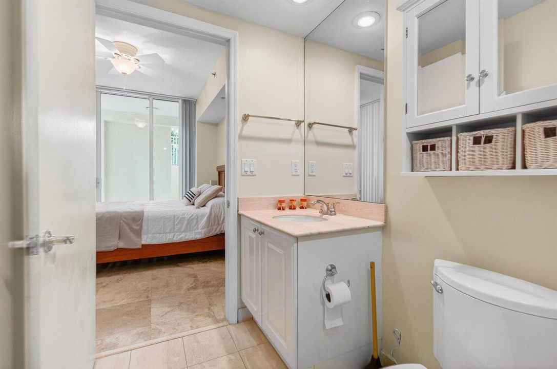 2nd Bathroom
