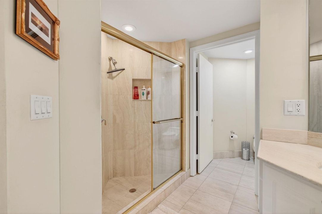 Owners Bathroom
