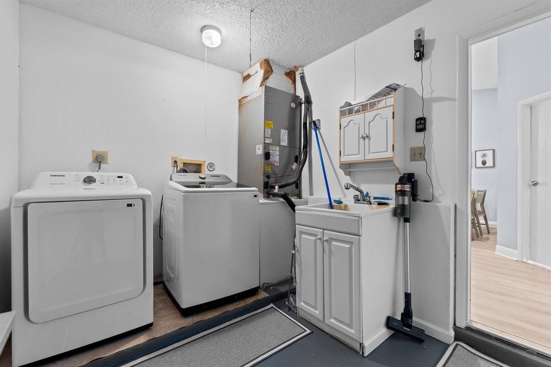 34-web-or-mls-A7409759