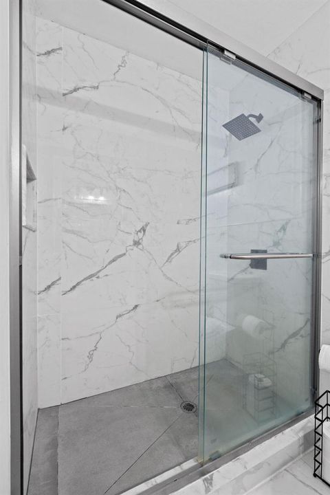 32-web-or-mls-A7409684