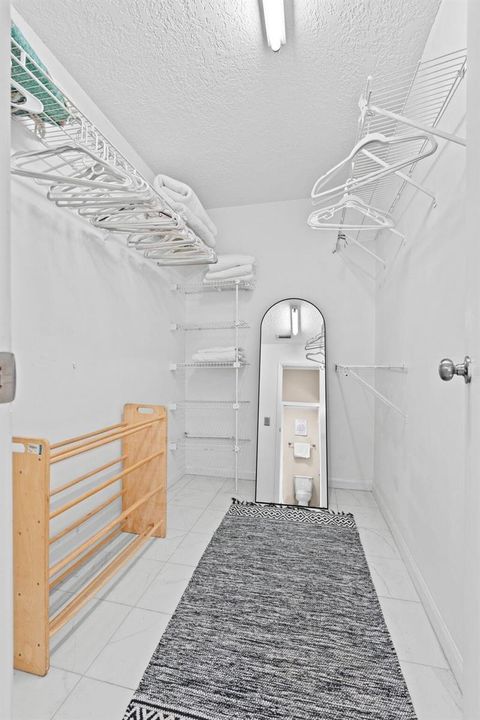 26-web-or-mls-A7409666