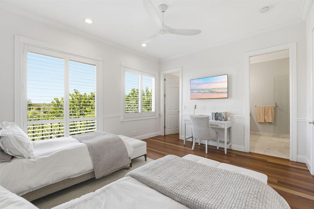 3rd Bedroom (3rd Floor)