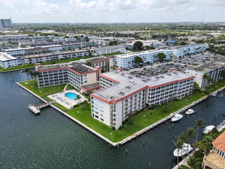 pool on Intracoastal