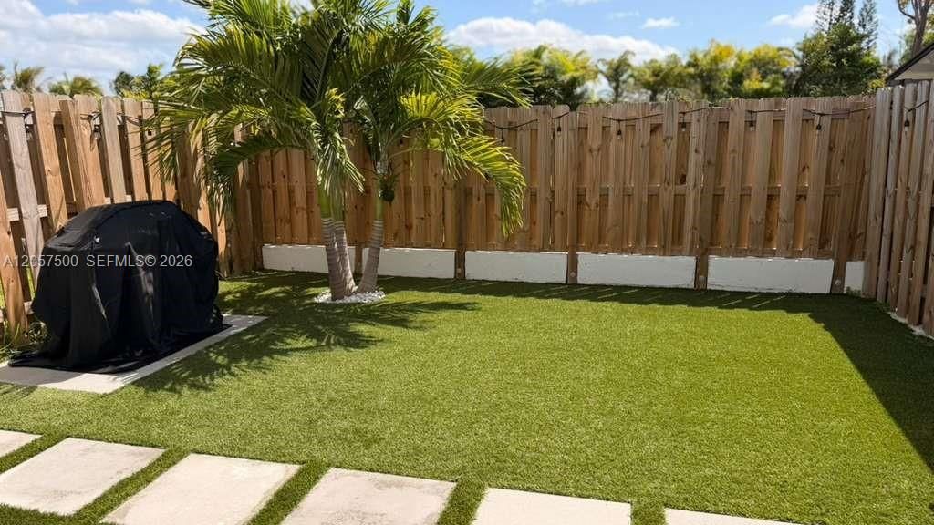 En Renta: $3,300 (3 camas, 2 baños, 1612 Pies cuadrados)