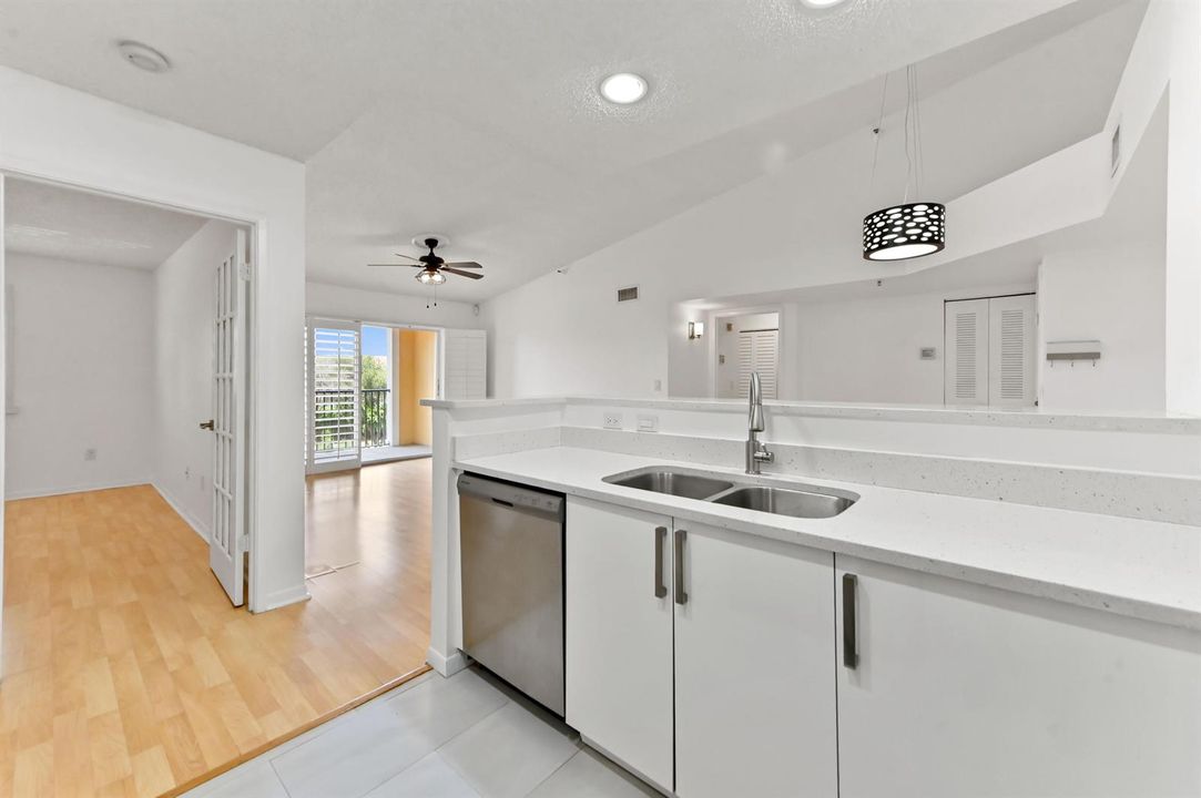 12 kitchen 03