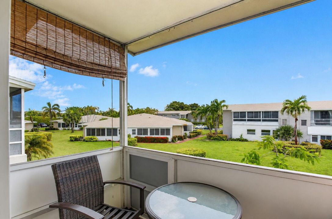 Screened Balcony