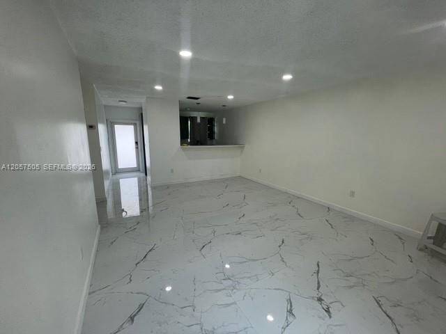 В аренду: $2,750 (2 спален, 1 ванн, 1682 Квадратных фут)