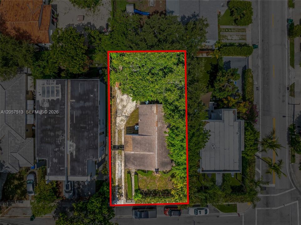 En Venta: $789,900 (2 camas, 2 baños, 1227 Pies cuadrados)