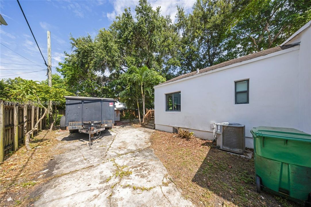 En Venta: $789,900 (2 camas, 2 baños, 1227 Pies cuadrados)