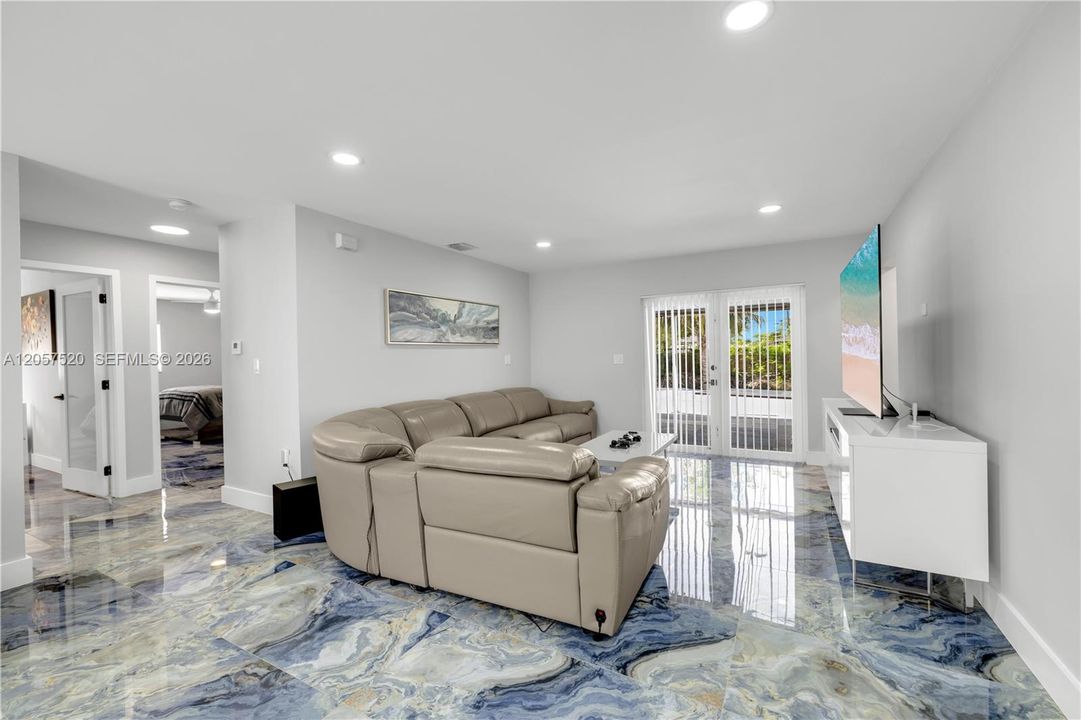 В аренду: $3,900 (2 спален, 2 ванн, 1513 Квадратных фут)