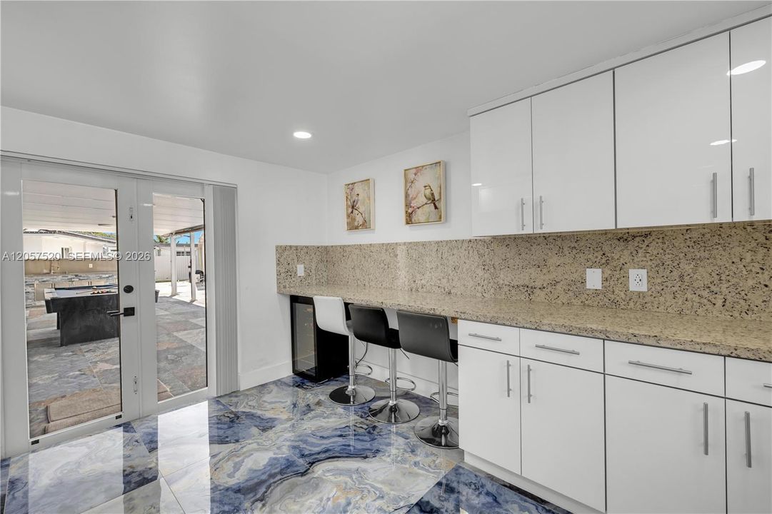 В аренду: $3,900 (2 спален, 2 ванн, 1513 Квадратных фут)