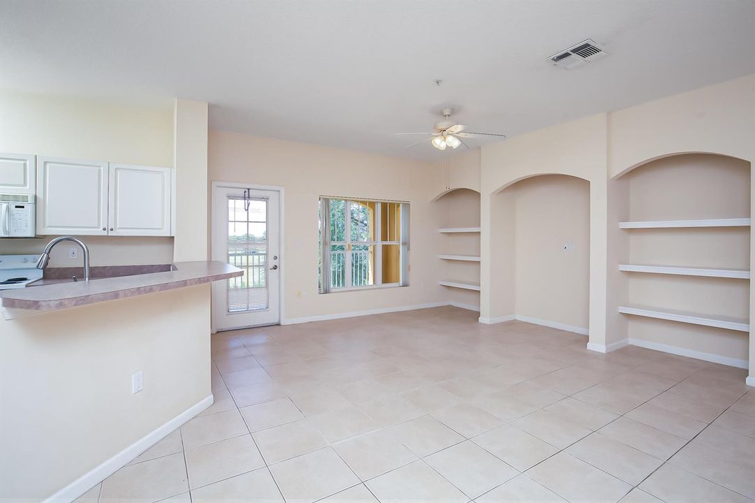 5015 Fairways CIR 305