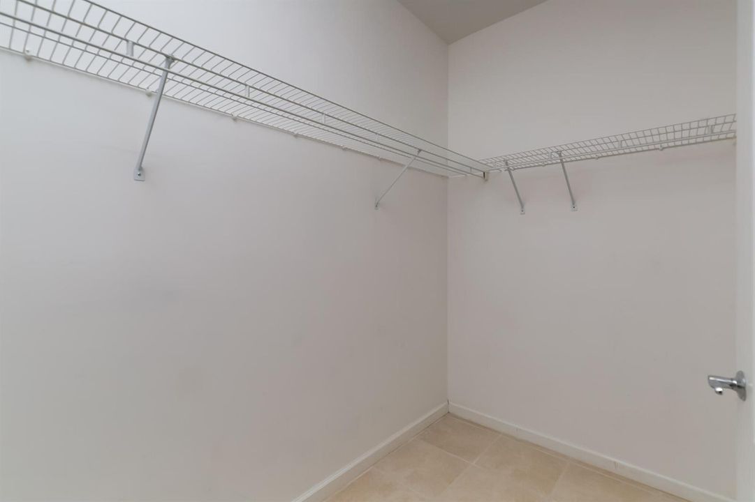 5015 Fairways CIR 305
