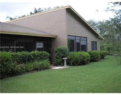 For Rent: $2,650 (2 beds, 2 baths, 976 Square Feet)