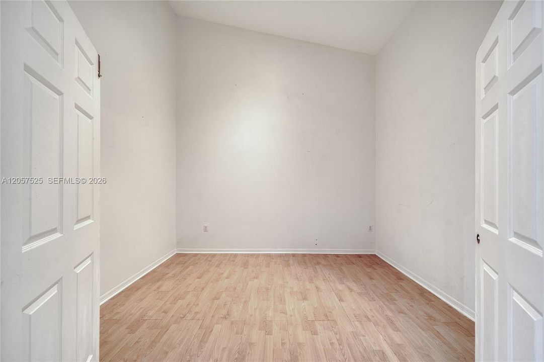 В аренду: $2,500 (2 спален, 2 ванн, 1258 Квадратных фут)