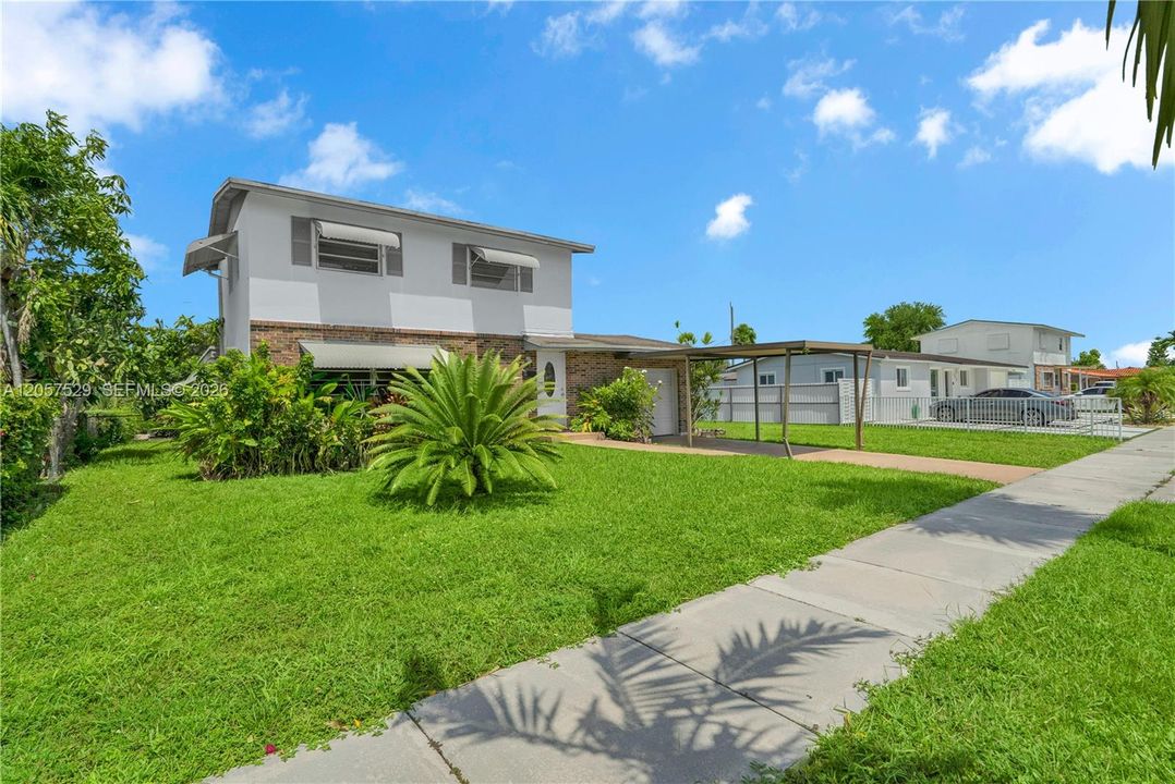 En Venta: $625,000 (4 camas, 2 baños, 1789 Pies cuadrados)